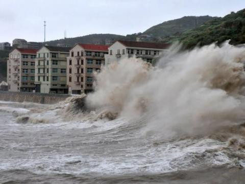 400 bin kişi bölgeden tahliye ediliyor - Resim: 4