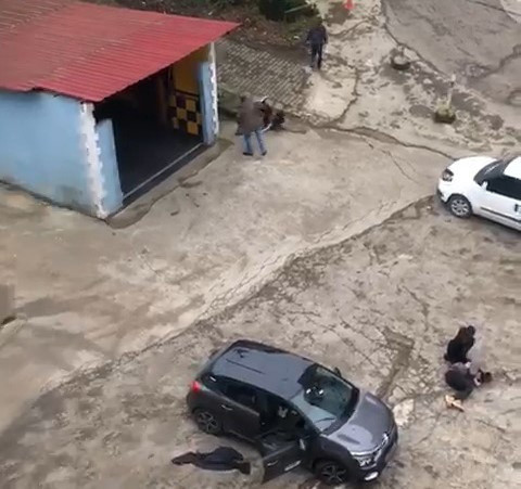 Rize'de trafik cezası nedeniyle tartıştığı arkadaşını sokak ortasında öldürdü - Resim: 0