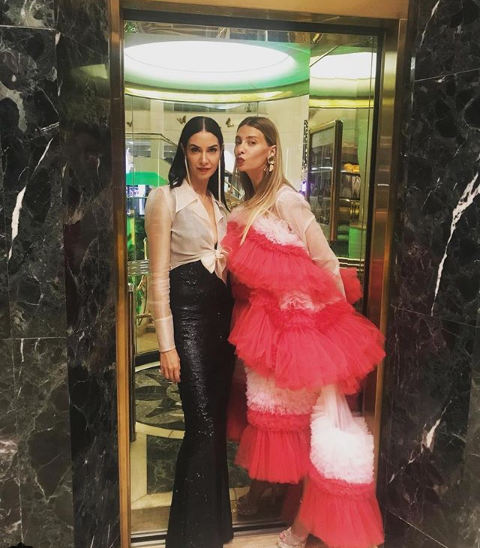 Tuba Ünsal kıyafetiyle olay oldu! Takipçileri dalga geçti bakın neye benzetildi - Resim: 3