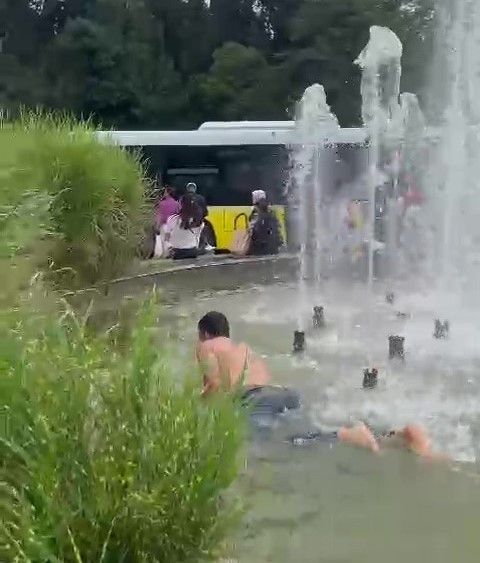 Sosyal medya fenomeni, daha çok izlenme uğruna boynunu kırdı - Resim: 1