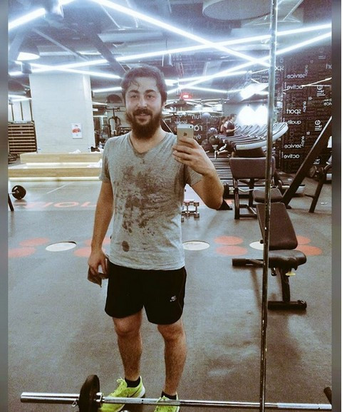 Semih Öztürk'ün sevgilisi ile anne ve babasına bakın! - Resim: 2