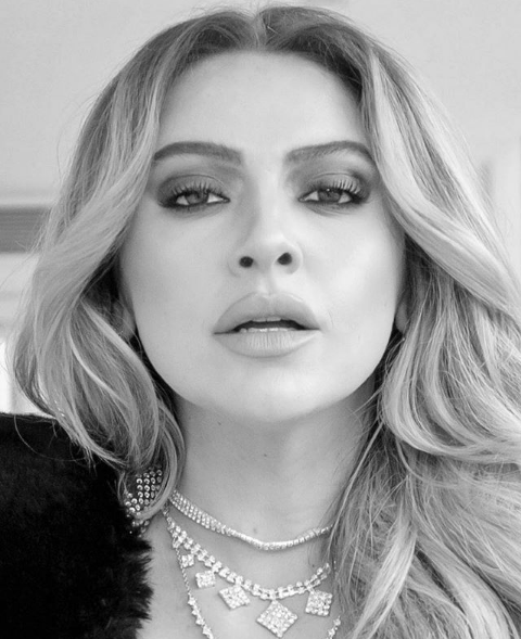 Hadise sütyensiz yatak pozunu paylaştı takipçilerinin ağzı açık kaldı - Resim: 4