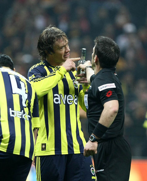 Arena'daki rezilliğe bakarmısın! - Resim: 4