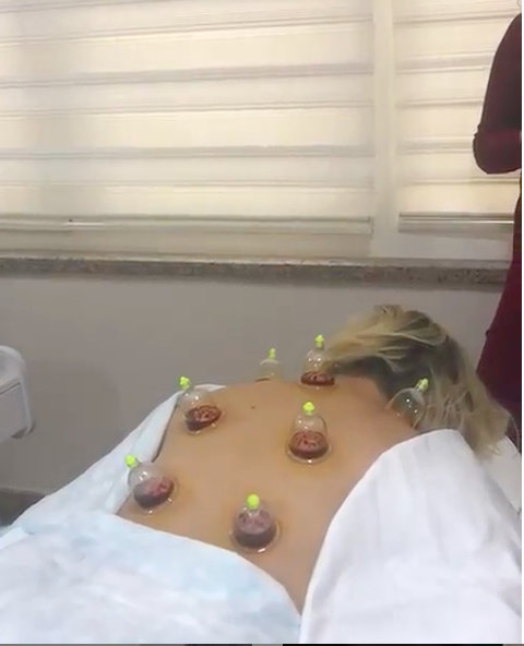 Yeliz Yeşilmen'in yarı çıplak hacamat videosu olay! Kuran okunurken... - Resim: 2