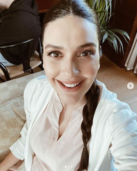 Halit Ergenç'in eşi Bergüzar Korel evde kal çağrısı yaptı! Sıkıldım diye bir şey yok - Resim: 1