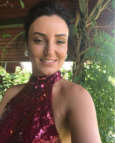 Sevcan Orhan 'işsiz kaldım' diyerek derdini anlattı sebebi ise herkesle aynı - Resim: 3