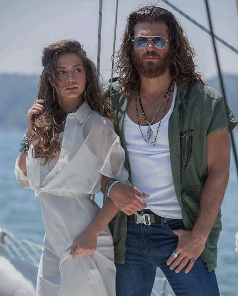 Erkenci Kuş'un yıldızı Can Yaman'ın hayranlarına olay sözler! Tek tek azarladı! - Resim: 1