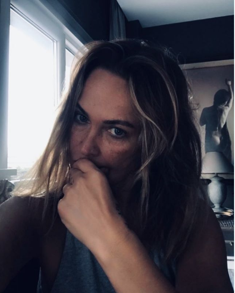 Hülya Avşar'dan 'Taş gibi kadın' çıkışı! 'Beni mahvediyor' deyip isyan etti - Resim: 3