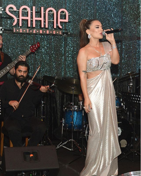 Demet Akalın Sağlık Bakanı Fahrettin Koca'ya seslendi: 'Kızım her gece ağlıyor' - Resim: 3