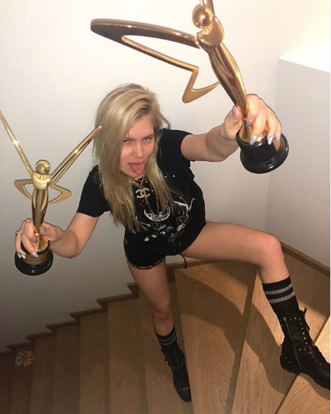 Aleyna Tilki kilo eleştirilerine inat bikinili pozlarıyla sosyal medyayı sallıyor - Resim: 3