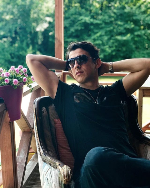 Norm Ender Reynmen'e okuduğu meydan ile takdir topladı! Fidan bağışı zinciri oluştu - Resim: 2