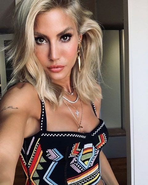 Çağla Şıkel kendisinden 10 yaş küçük DJ Emre Şenol'la aşk yaşıyor iddiası bomba! - Resim: 1