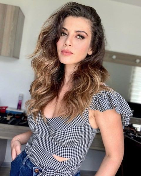 Gökçe Bahadır reklam parasıyla köşe oldu bakın kaça anlaşmış - Resim: 3