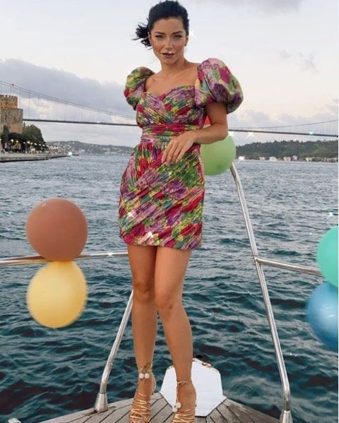 Merve Boluğur yine olay! 'Hacı sembolik olarak seviyorum ama Müslümanım' - Resim: 3