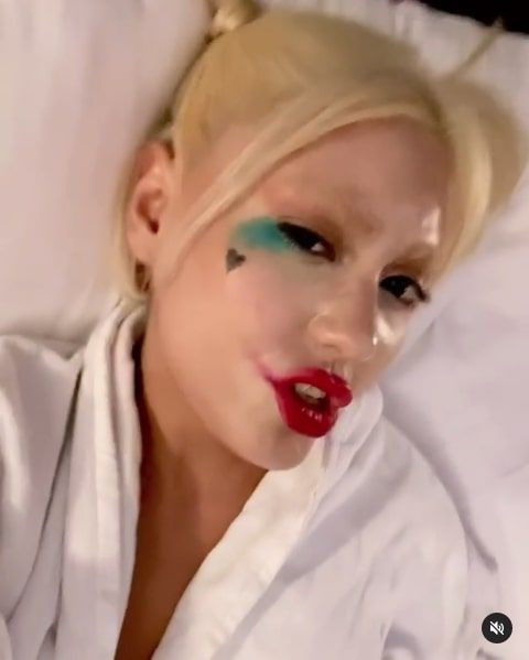 Doya Doya Moda yarışmacısı Bahar Candan video çekerken göğsü açıldı - Resim: 1