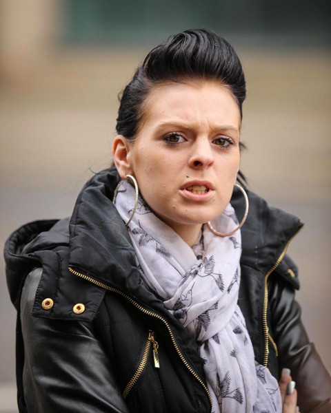 En iyi arkadaşını 13 yaşından beri erkeklere sattı sonunda ise... - Resim: 3