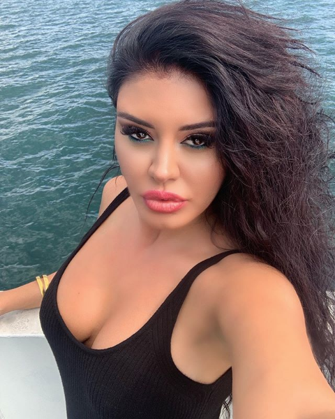 Herkes sapık olduğunu dünüyor Ebru Polat'ın çamaşırını verdiği paraya bakın - Resim: 3