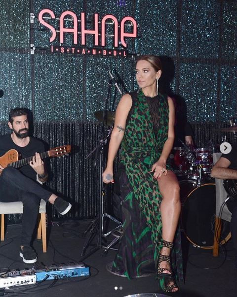 Tuba Büyüküstün parasını bakın nereye yatırıyor! Ünlülerin dudak uçuklatan mal varlıkları - Resim: 4