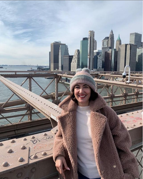 Müzikale sütyensiz katılınca Meltem Cumbul flaşların kurbanı oldu - Resim: 1