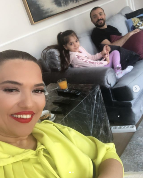 Demet Akalın yine sosyal medyanın diline düştü 'Soros' sorusuna binbir yorum - Resim: 4