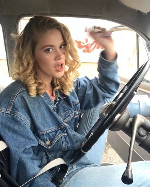 Serel Yereli iç çamaşırlı halini paylaştı Survivor sunucusu Murat Ceylan bakın ne yazdı - Resim: 1