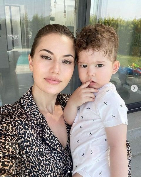 Fahriye Evcen ekranlara dönüş sinyalini verdi Burak Özçivit'le kavgası olay yaratmıştı - Resim: 2