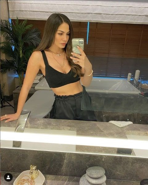 Doğduğun Ev Kaderindir oyuncusu Demet Özdemir paylaştı herkesi mest etti - Resim: 4