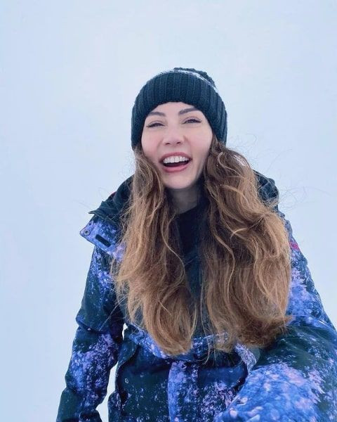 'Evlenmeden anne olabilirim' diyen Burcu Özberk sosyal medyayı ikiye böldü - Resim: 2