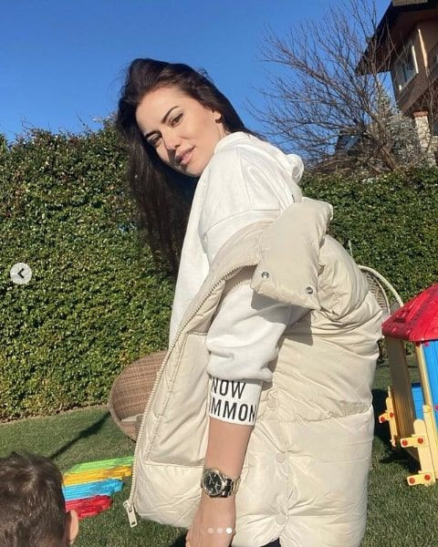 Fahriye Evcen 10 diziden birini sonunda kabul etti rekor ücrete anlaştı yeni dizisi... - Resim: 2