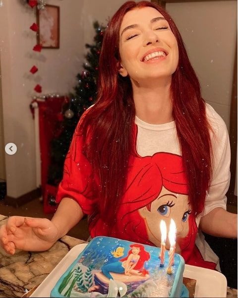 Aslıhan Güner bir yaşına daha girdi Show TV Kuzey Yıldızı İlk Aşk oyuncusu - Resim: 3