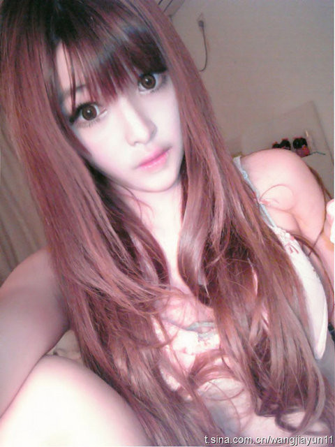 Bu kıza çok dikkatli bakın! - Resim: 2