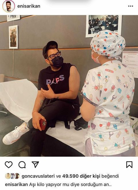 Aşı olan ünlüler fotoğraf paylaştı, koronavirüs mesajı verdiler - Resim: 2