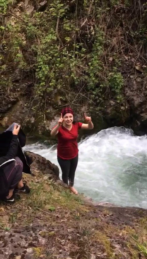 'Meydan okuyup' dereye atladı kurtarmaya giden arkadaşı öldü - Resim: 3