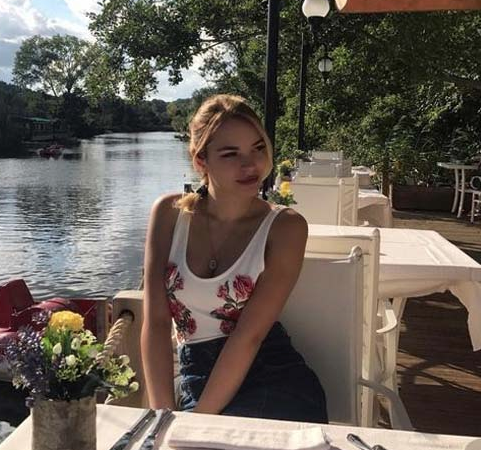 Türk sevgilisi tutuklanmıştı! Rus güzelin ölümündeki sır perdesi aralandı - Resim: 2