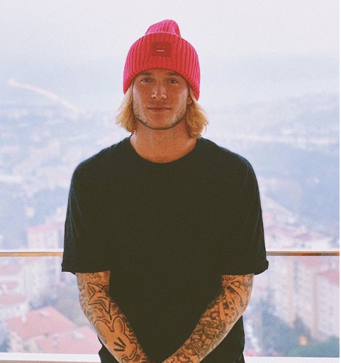 Metin Hara'dan ayrılan Adriana Lima'ya Karius kancası - Resim: 3