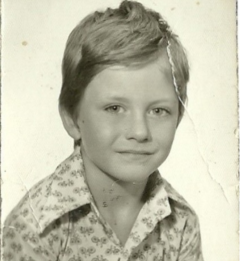 Tan Sağtürk'ün bu halini görenler tanıyamadı! Yıllar içinde inanılmaz değişim - Resim: 3