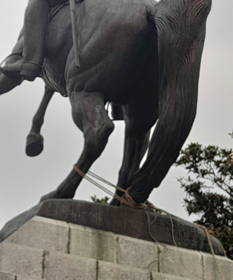 Atatürk'ün simge anıtına urganla saldırı! Samsun Valiliği'nden açıklama - Resim: 0