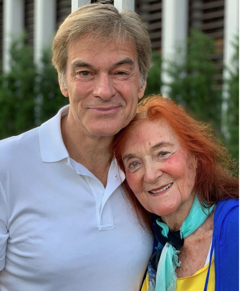 Annesinin hayatı tehlikedeydi! Mehmet Öz davalık olduğu kardeşi hakkında harekete geçti! - Resim: 1