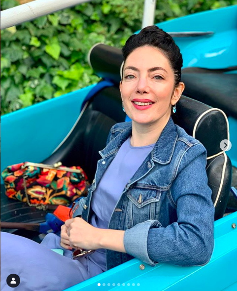 Akasya Aslıtürkmen kimdir kaç yaşında vize dolandırıcılarının hedefinde - Resim: 2