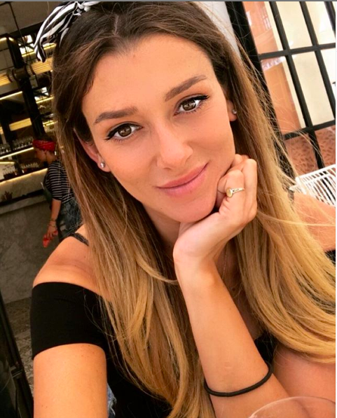 Selda Car kimdir kaç yaşında çırılçıplak pozu olay oldu! - Resim: 1