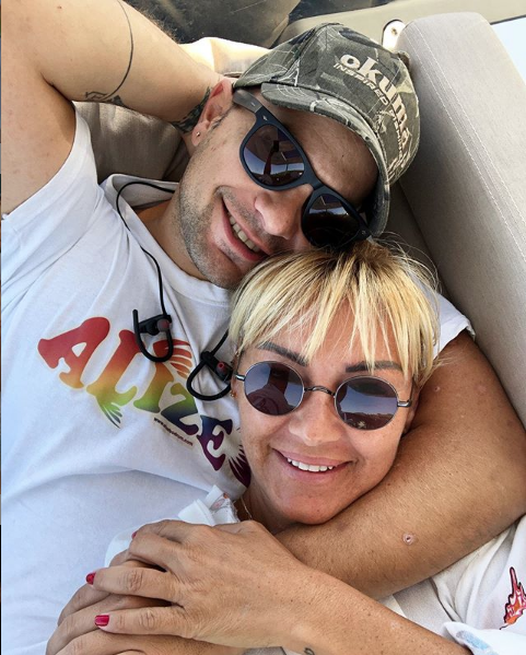 Pınar Altuğ ve Yağmur Atacan'dan aşk pozu! Öpüşme itirafı olay olmuştu - Resim: 3