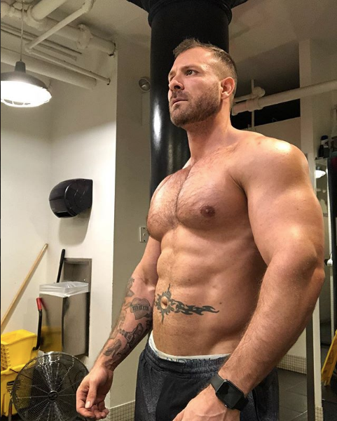 Uçakta cinsel ilişkiye giren iki erkeğin görüntüleri ülkeyi ayağa kaldırdı! - Resim: 2