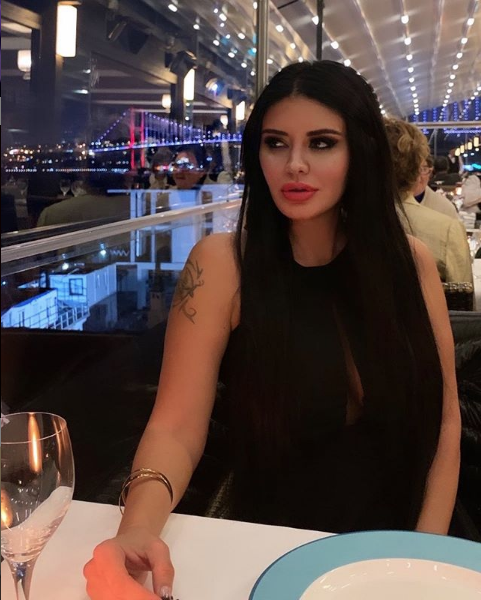 Ebru Polat Ezhel'in Aya şarkısında dans etti! Sosyal medyada olay oldu - Resim: 3