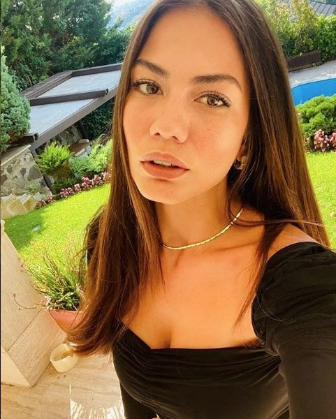 Demet Özdemir'i dünyaca ünlü şarkıcı Ricky Martin takibe aldı boş çevrilmedi - Resim: 3