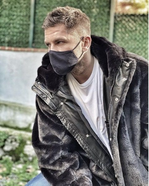 Sen Çal Kapımı dizisinden Survivor yıldızı Mert Öcal'ın ilk pozu paylaşıldı - Resim: 2