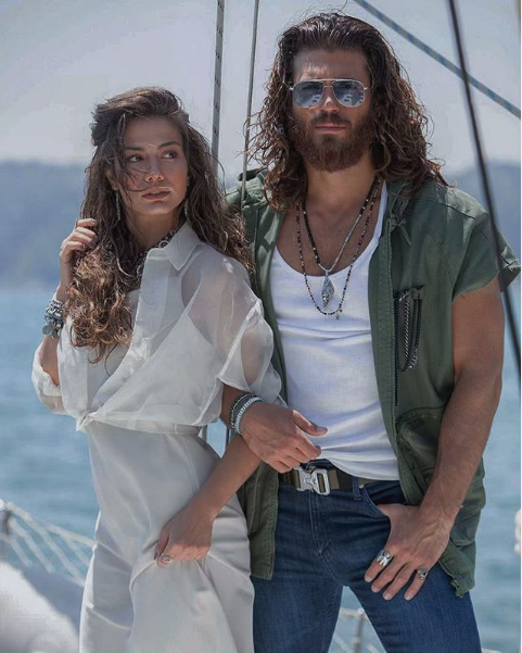 Demet Özdemir ve Can Yaman'dan barışma sinyali! Birbirlerine övgü yağdırdılar - Resim: 2