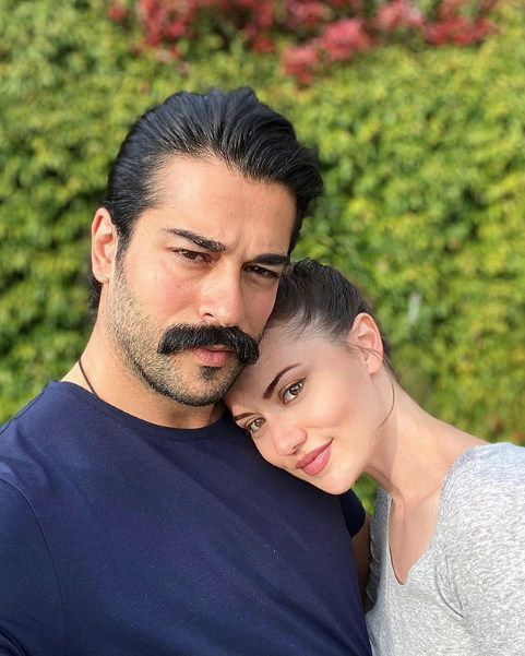 Fahriye Evcen'den Burak Özçivit'li aşk pozu yazdığı not gözlerden kaçmadı - Resim: 3