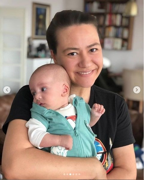 Ezgi Sertel 4 aylık ikizleriyle beğeni rekoru kırıyor oyuncu Ozan Çobanoğlu ile evli - Resim: 4