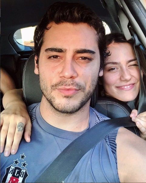 İstanbullu Gelin'le tanınan Berkay Hardal ile eşinin hamilelik testi krizi olay! - Resim: 4