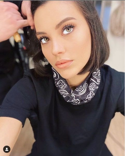 Tanınmaz helde görüntülenen Tuvana Türkay herkesi hayrete düşürdü - Resim: 1